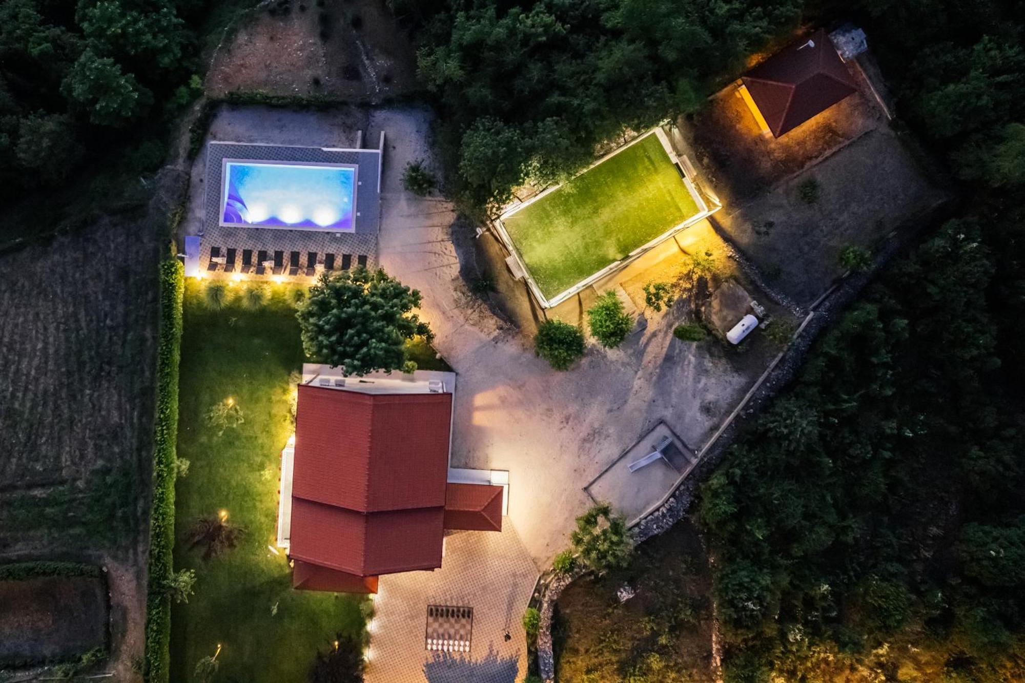 Villa Matko - Family Destination Zmijavci エクステリア 写真